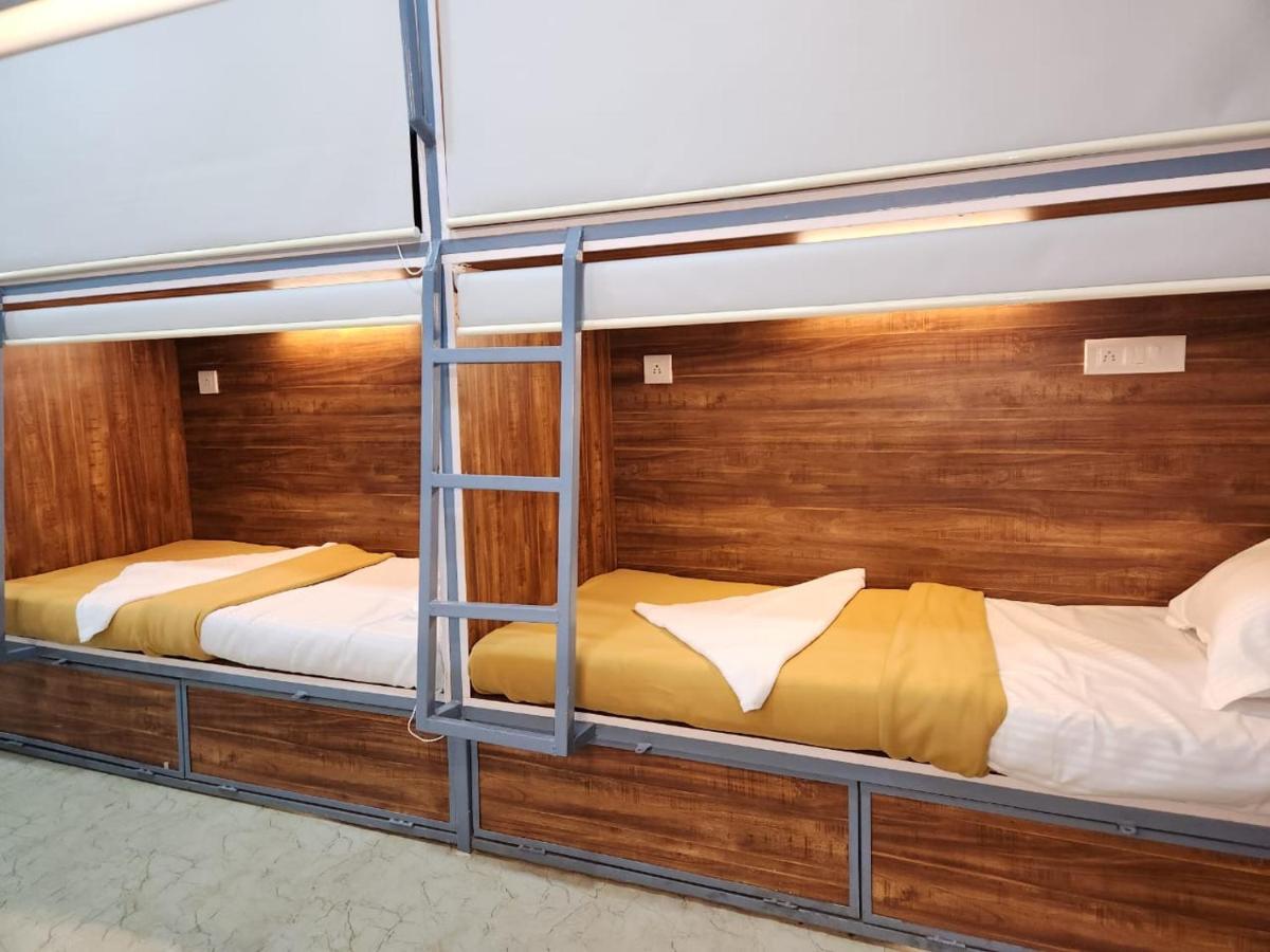 Sahil Ac Dormitory Navi Mumbai Eksteriør billede